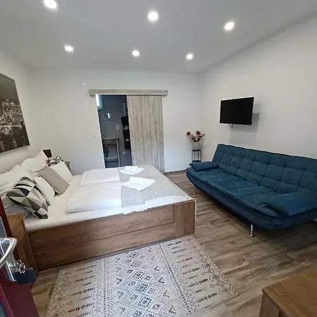 Adamkó Borkert Ház