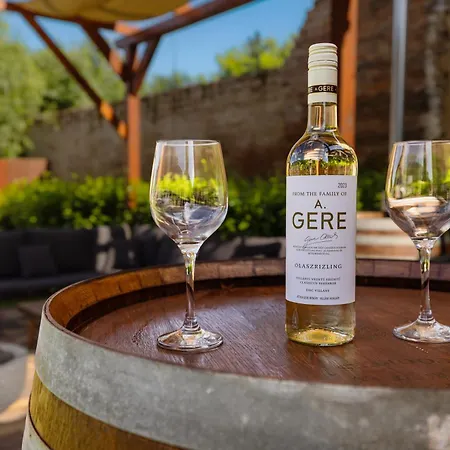 Adamkó Borkert Ház 3* Villány