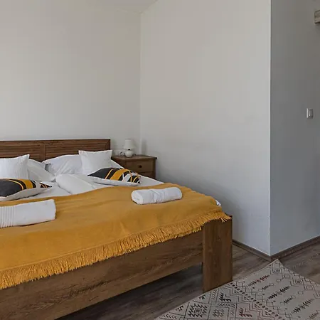 Adamko Borkert Haz 3* Villány