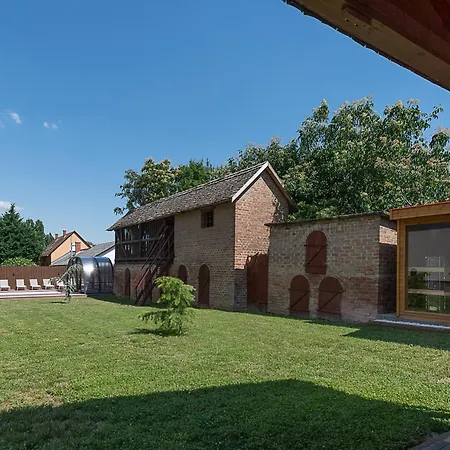 Bed & Breakfast Adamko Borkert Haz Villány