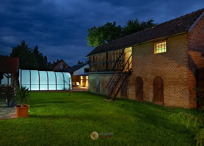 Adamko Borkert Haz Bed & Breakfast